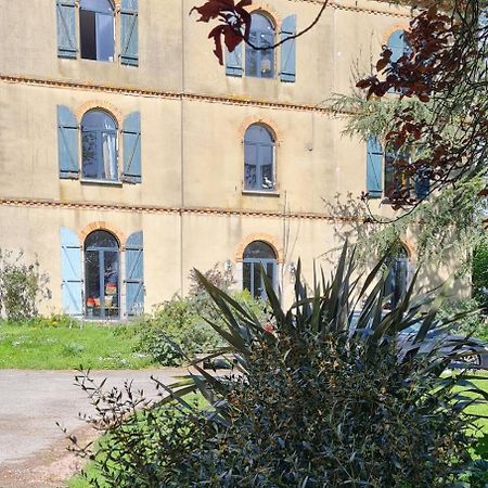Manoir Du Haut Jusse Vezin-le-Coquet ภายนอก รูปภาพ